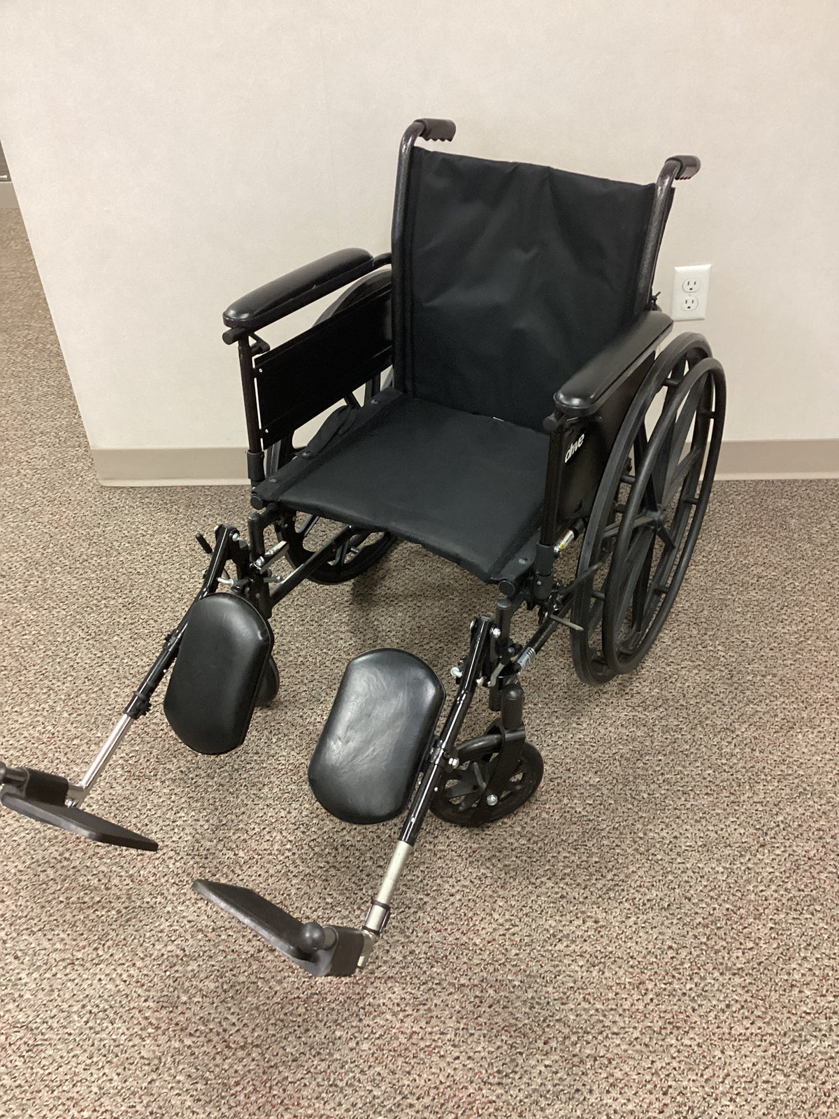 18" Manual Wheelchair