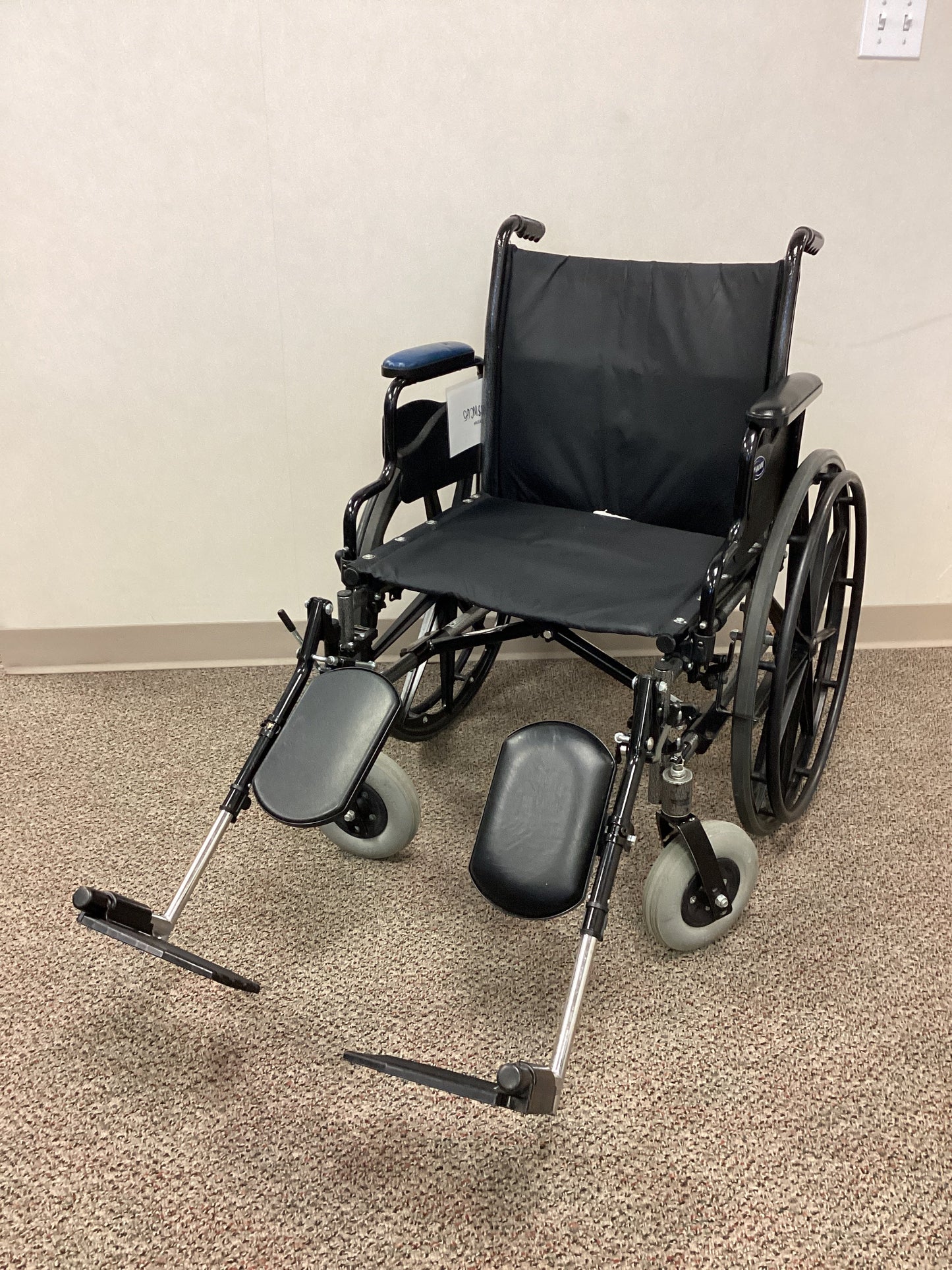 18" Manual Wheelchair