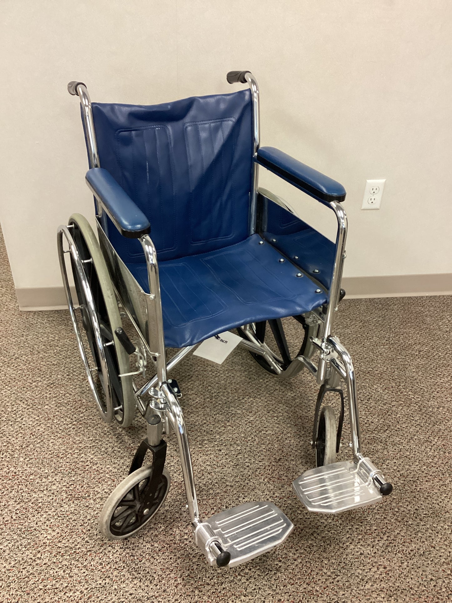 18" Manual Wheelchair