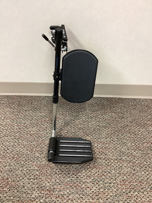 Elevating Wheel Chair Leg Rest (Right)