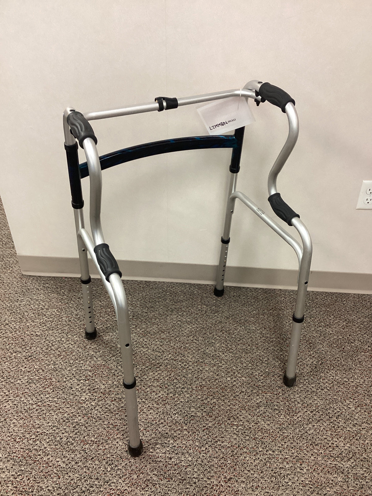 No Wheel Walker